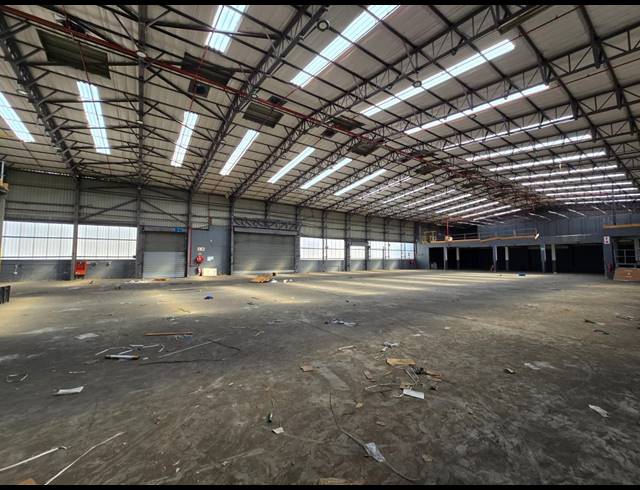 3,023M² WAREHOUSE TO LET IN BENROSE